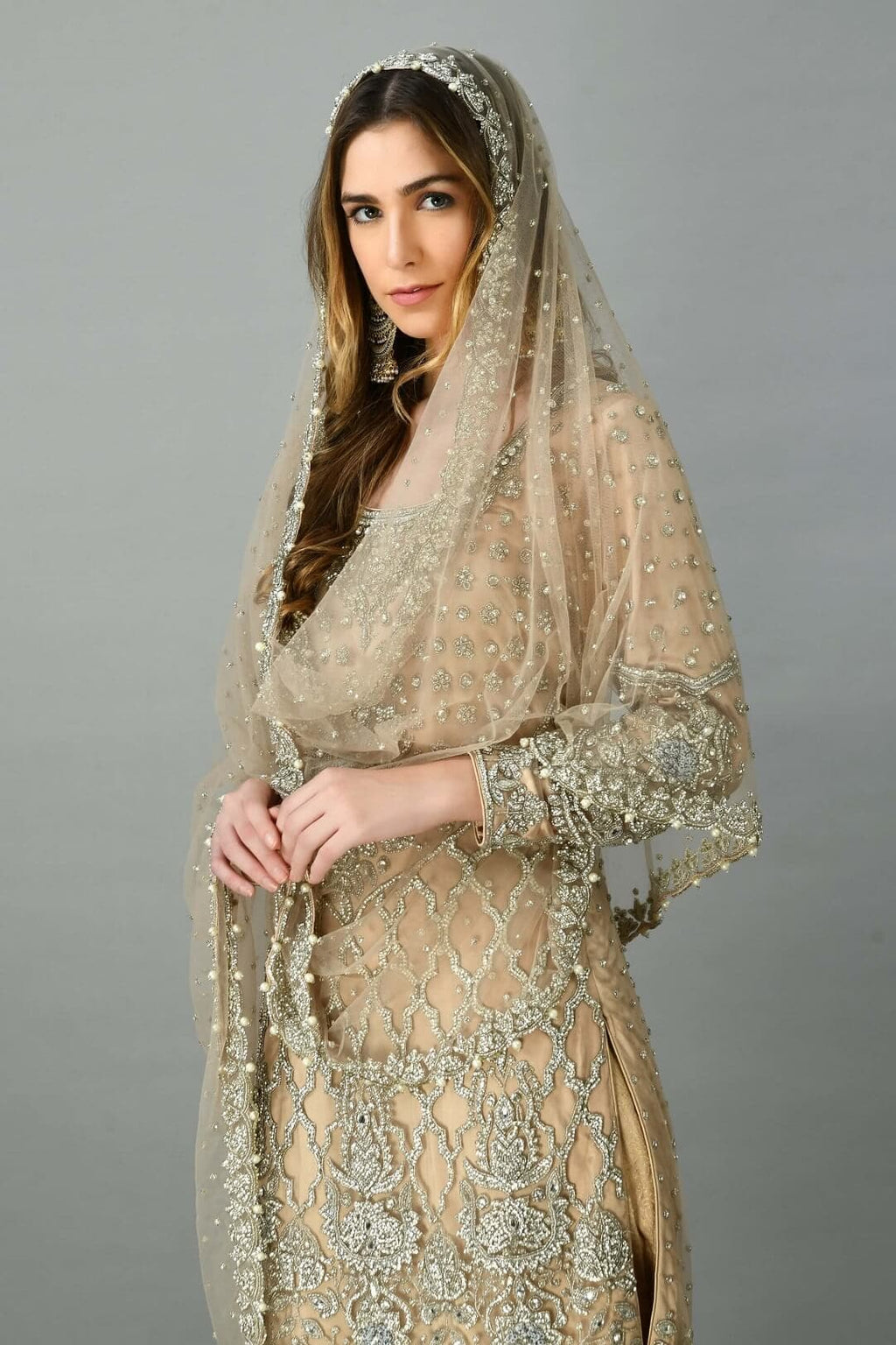 Net Gold Suit