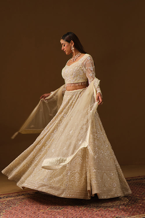 Ivory Lehanga and blouse
